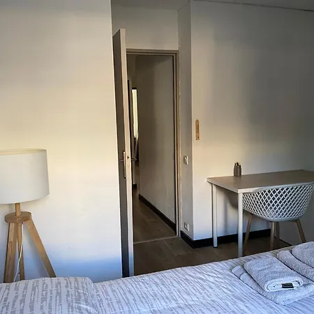 T3 Avec Grande Terrasse Et Parking