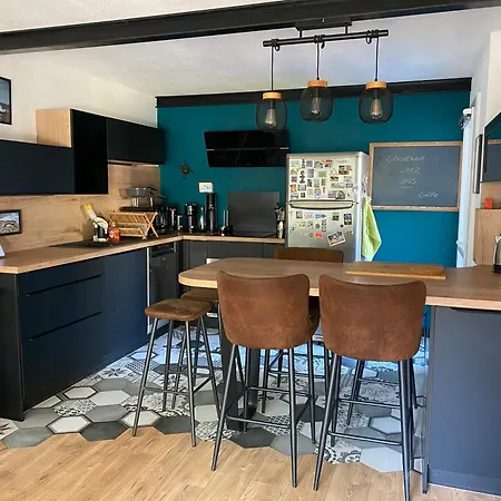 T3 Avec Grande Terrasse Et Parking شقة *